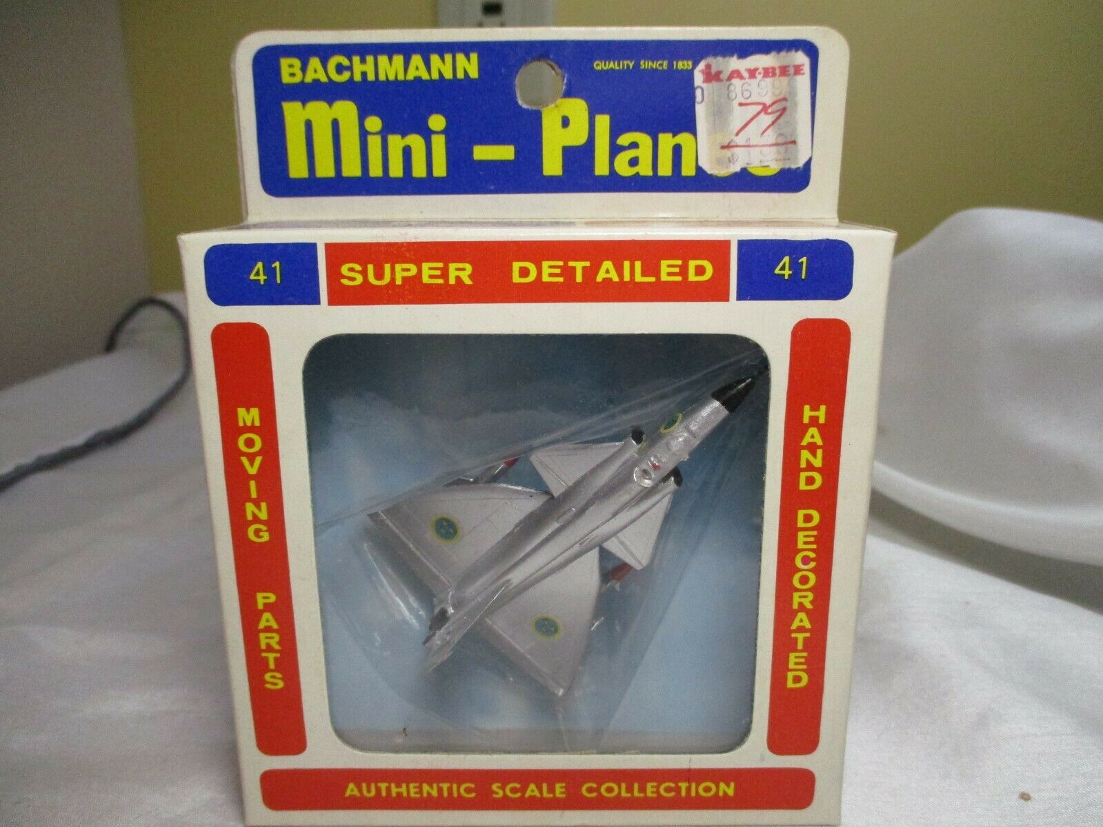 Bachmann Mini Planes SAAB AJ37 VIGGEN No.41 Airplane